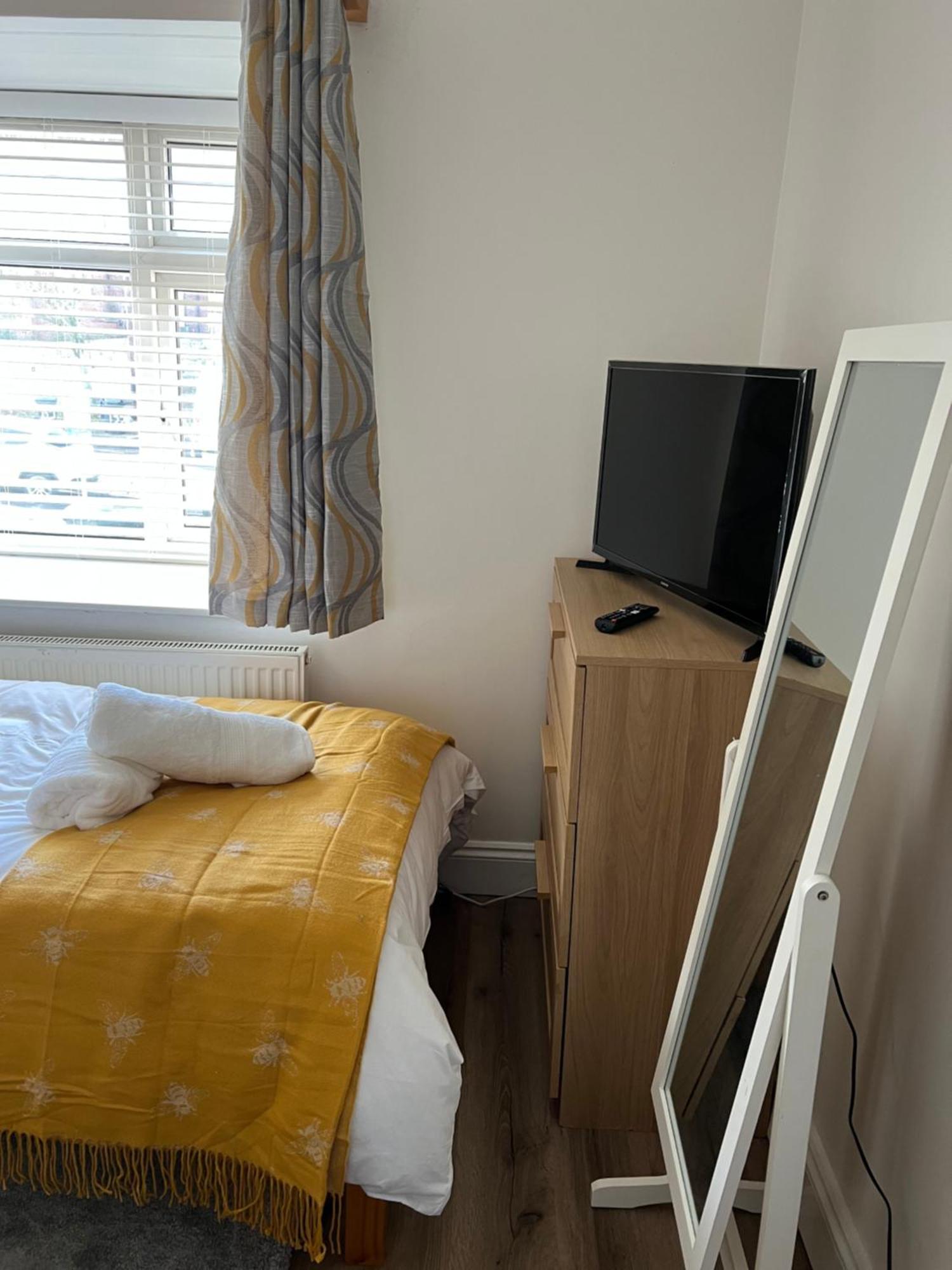 Comfortable Single Room Wembley Park/Stadium Londra Exterior foto
